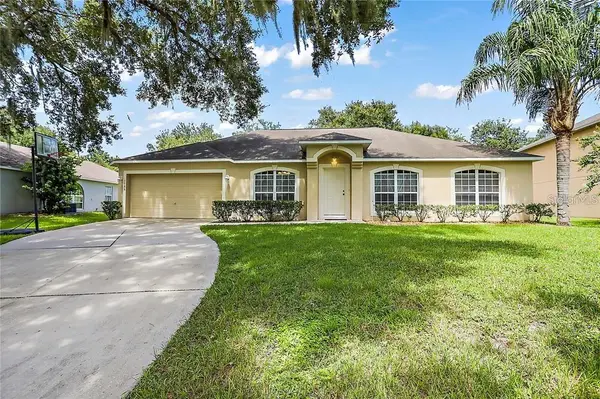 1706 Forest Glen Drive, FRUITLAND PARK, FL 34731