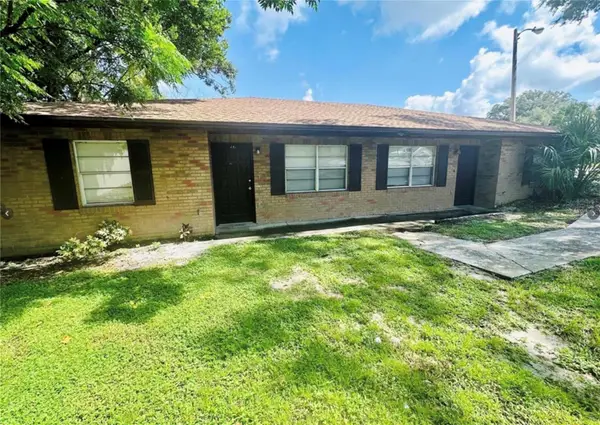 101 Lake Hunter Drive #15 & 16, LAKELAND, FL 33803