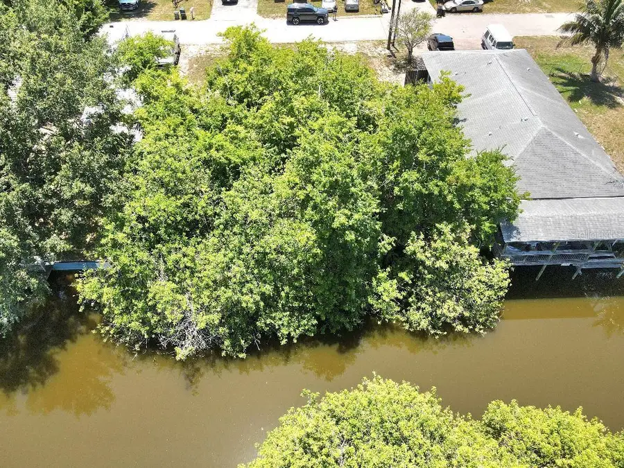 1211 9th Street, Buckhead Ridge, FL 34974 - Image #3