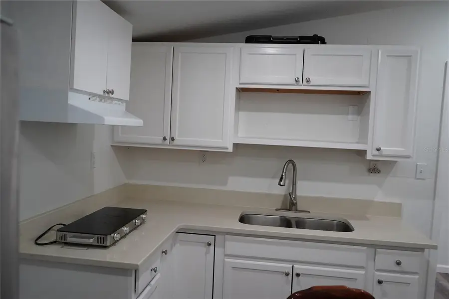 9801 Oaks Street, Tampa, FL 33635 - #3