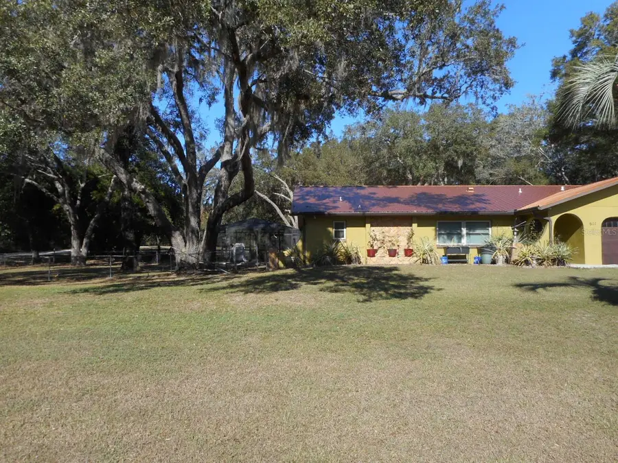 611 SW Shorewood Drive, Dunnellon, FL 34431 - Image #2