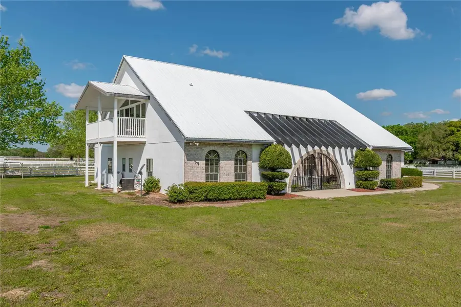 4450 SE 216th Avenue, Morriston, FL 32668 - Image #3