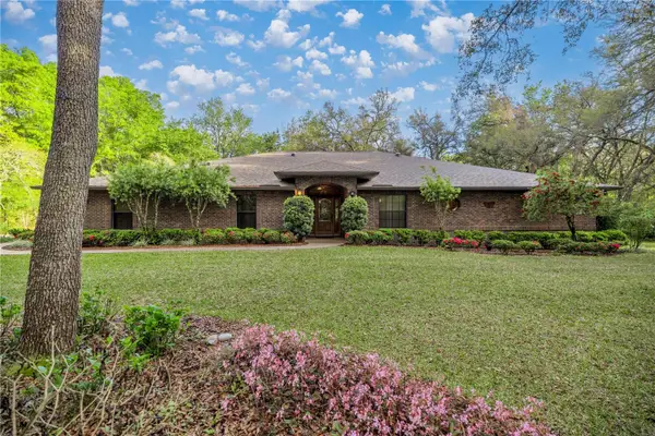 5889 NE 43rd Lane Road, SILVER SPRINGS, FL 34488