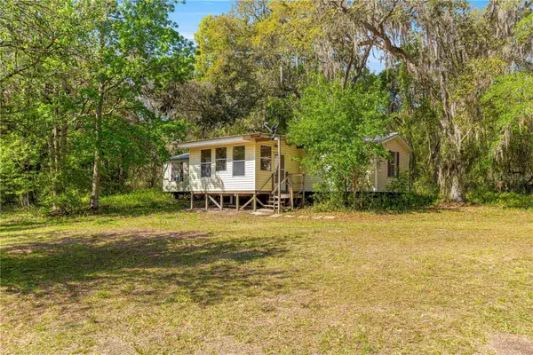 9235 SE 193rd Avenue, OCKLAWAHA, FL 32179
