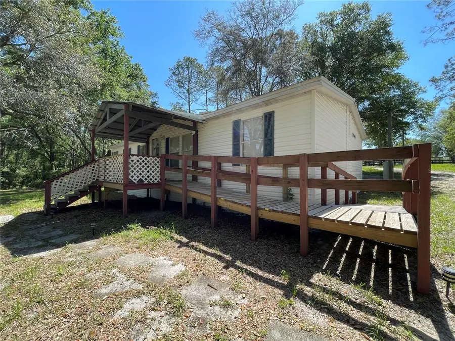 1550 SE 111th Court, Morriston, FL 32668 - Image #2
