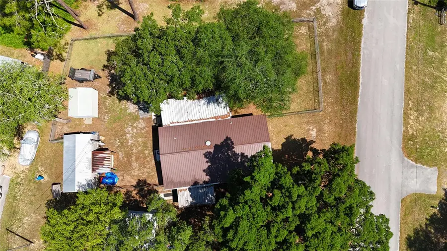 18435 SE 58th Street, Ocklawaha, FL 32179 - Image #2