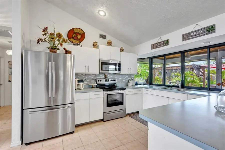 502 SE Guava Terrace, Port Saint Lucie, FL 34983 - Image #2