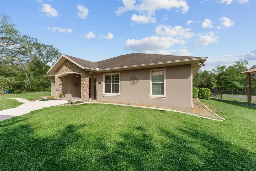 10835 SE Highway 464c, Ocklawaha, FL 32179 - Image #3