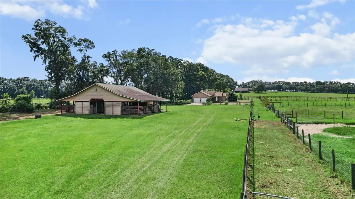 20530 SW 5th Place, Dunnellon, FL 34431 - Image #1