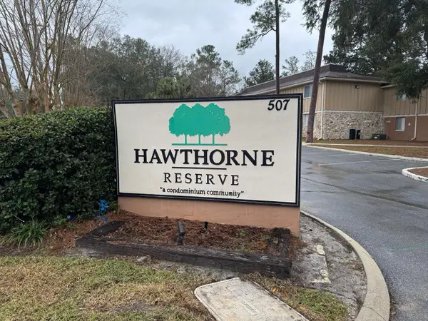 507 NW 39th Road #220, GAINESVILLE, FL 32607