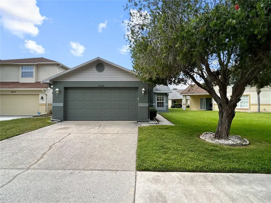 6554 Gentle Ben Circle, Wesley Chapel, FL 33544 - Image #2