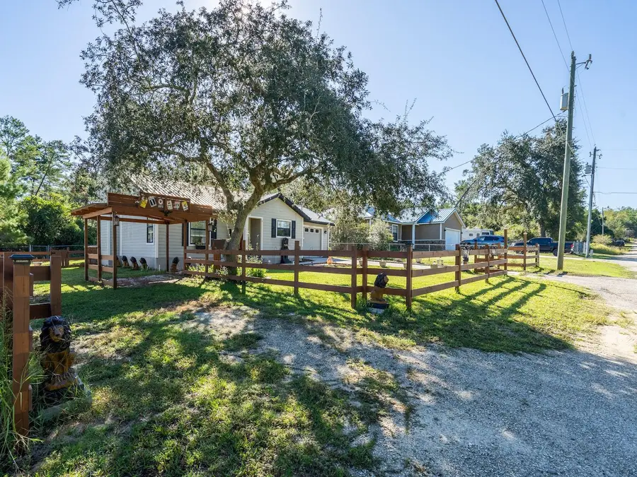 13425 NE 217th Court, Lake Kerr, FL 32134 - Image #3