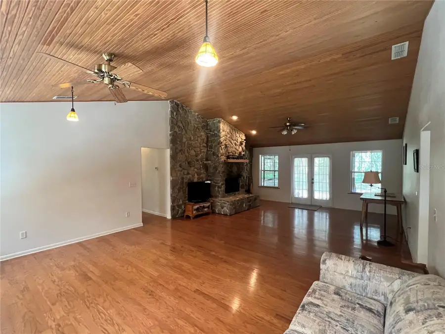 14609 SE 155th Street, Weirsdale, FL 32195 - Image #3