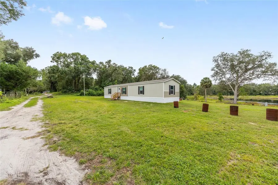 14642 NE 111th Terrace, Fort McCoy Anthony, FL 32134 - Image #2