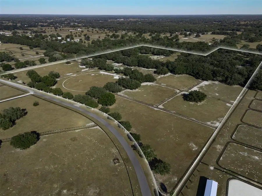 4951 SE 216th Avenue, Morriston, FL 32668 - Image #2