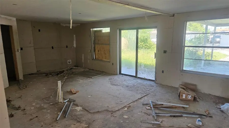 811 40th Avenue Ne, Saint Petersburg, FL 33703 - Image #3