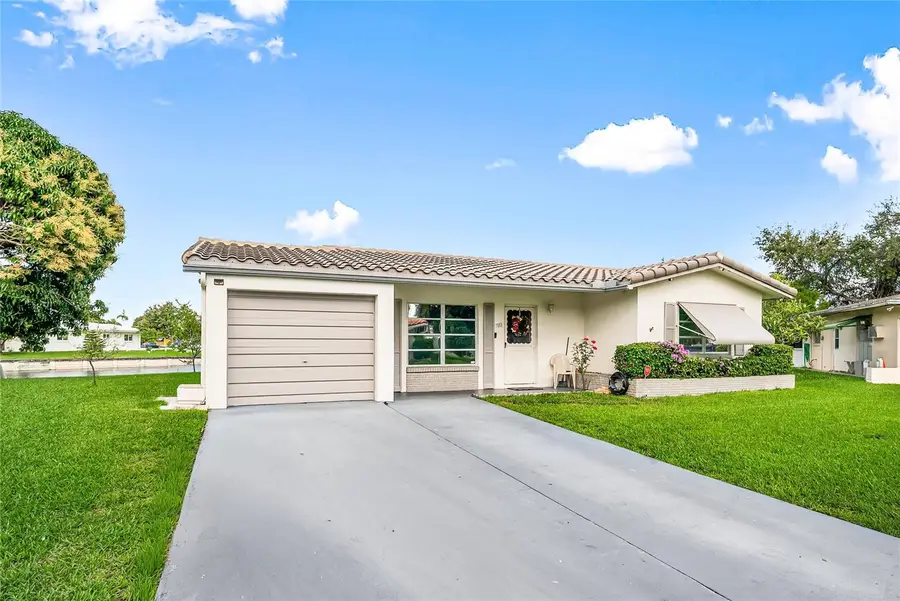 7011 NW 58th Court, Tamarac, FL 33321 - Image #2