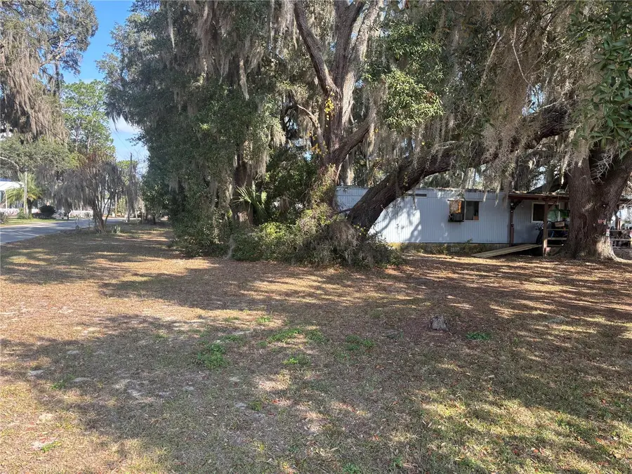 6335 SE 159th Court, Ocklawaha, FL 32179 - Image #3