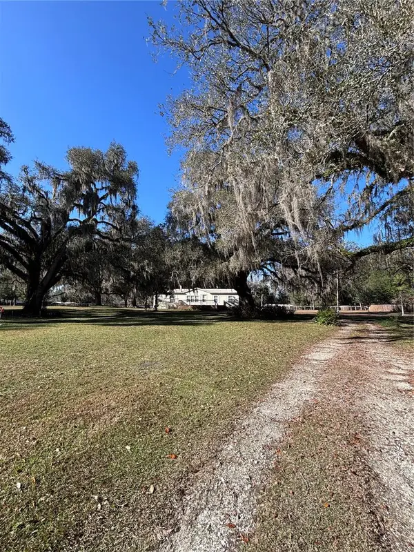 15270 NW 112th Avenue, REDDICK, FL 32686