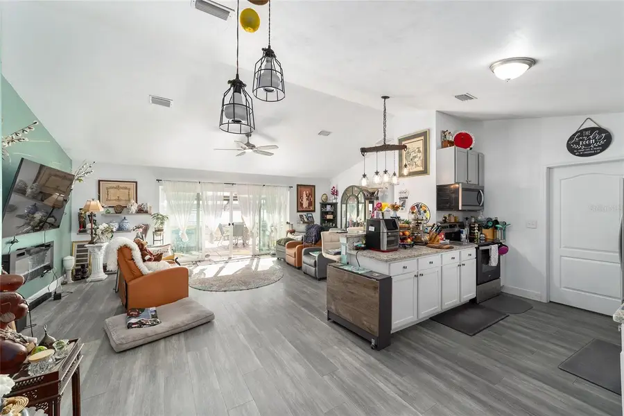 2120 SE 41st Way, Trenton, FL 32693 - Image #2