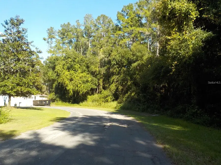 11641 N Kenlake Circle, Dunnellon, FL 34434 - Image #2