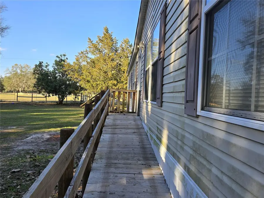 4751 NE 147 Court, Williston, FL 32696 - Image #2