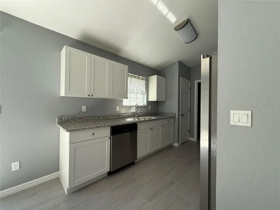 9 Malauka Circle, Ocklawaha, FL 32179 - #3