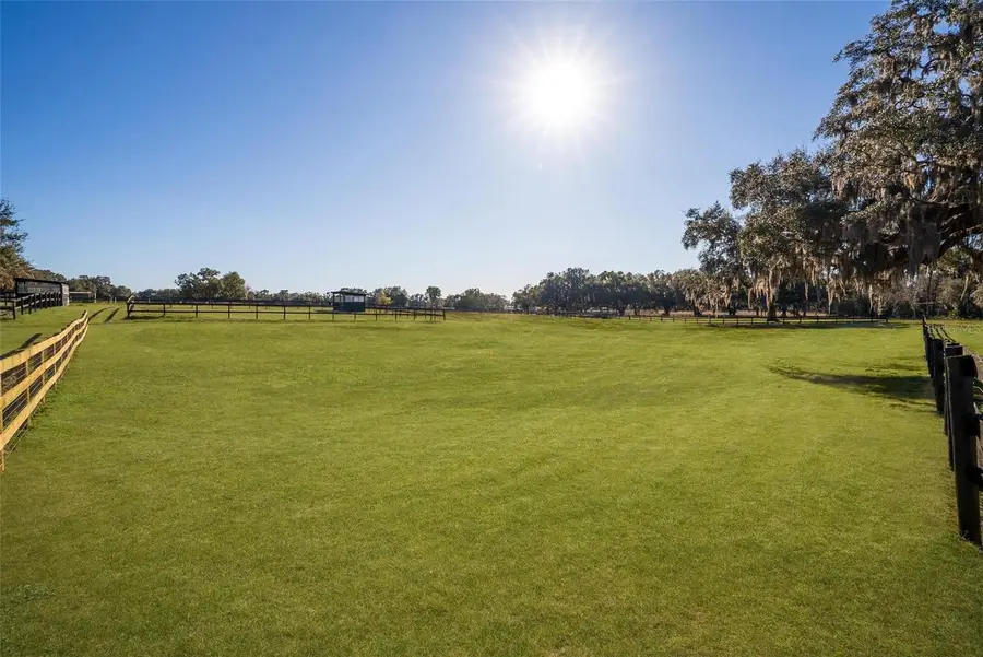 8245 NW 137th Avenue, Morriston, FL 32668 - #2