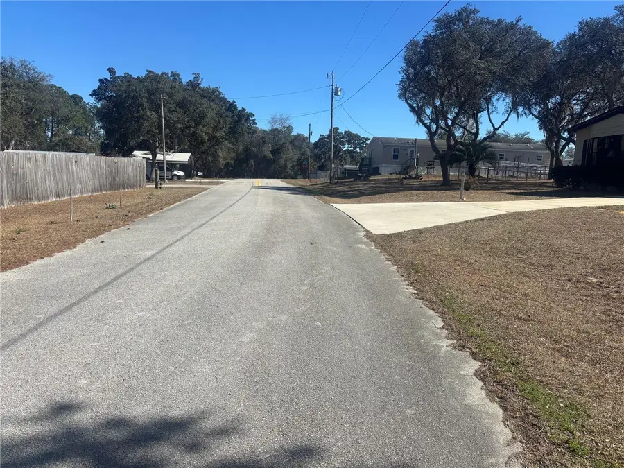 18410 SE 58th Street, Ocklawaha, FL 32179 - #2