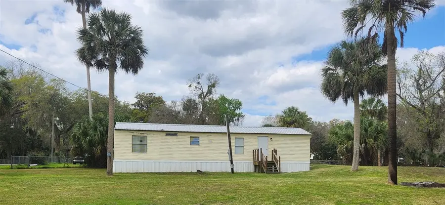 2122 Cr 426, Lake Panasoffkee, FL 33538 - Image #2