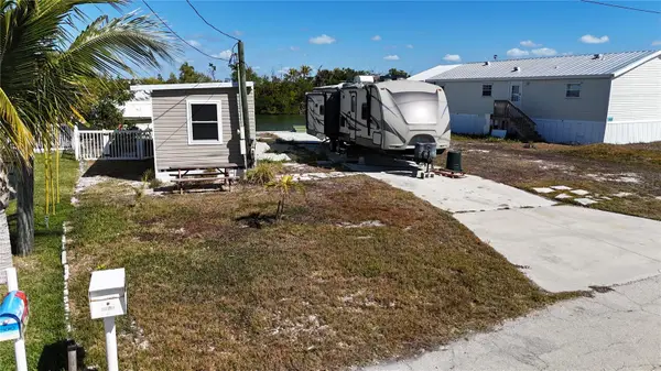 3900 Royal Palm Drive, ST JAMES CITY, FL 33956