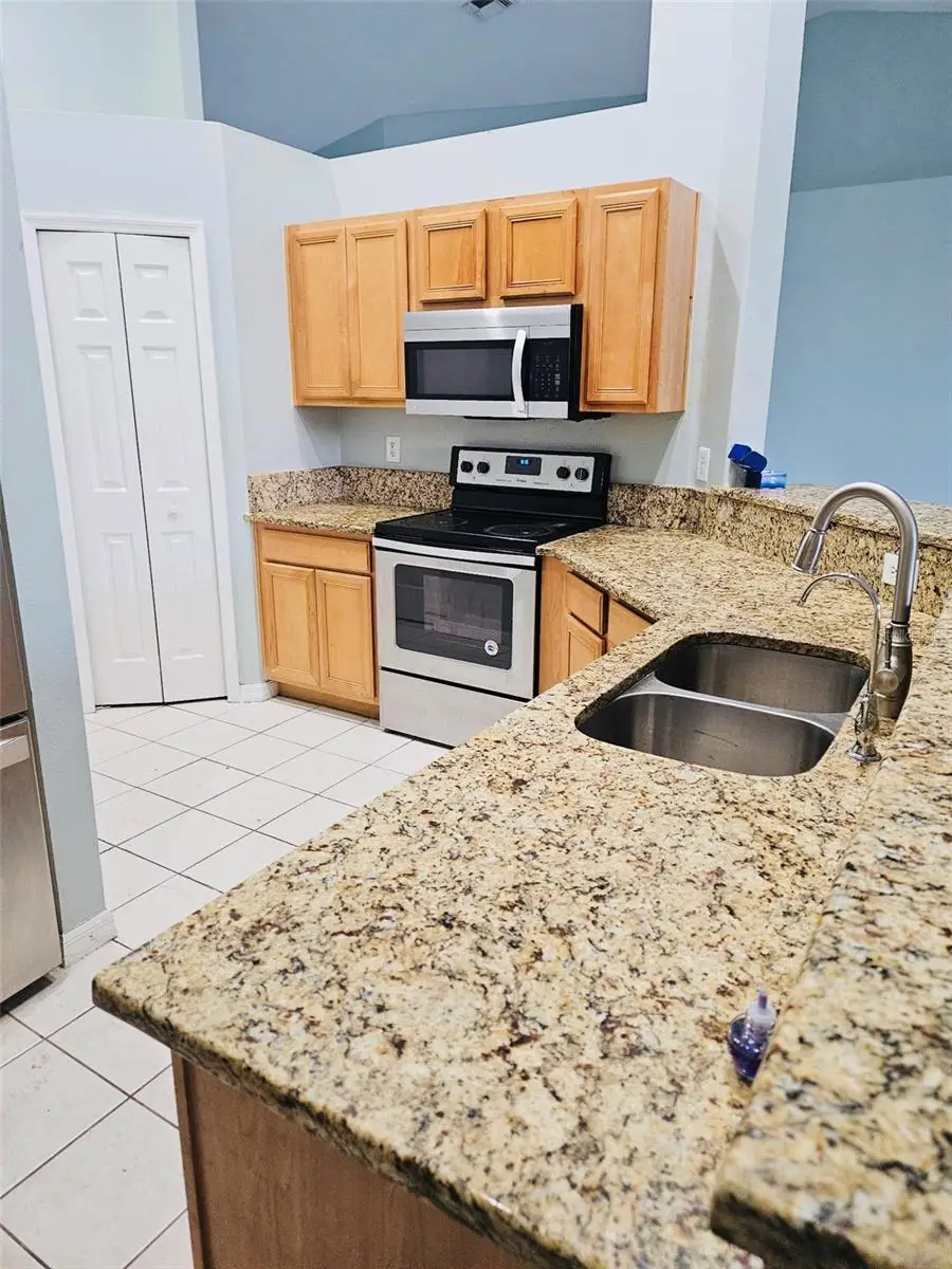 39914 Sunbeam Way, Lady Lake, FL 32159 - Image #2