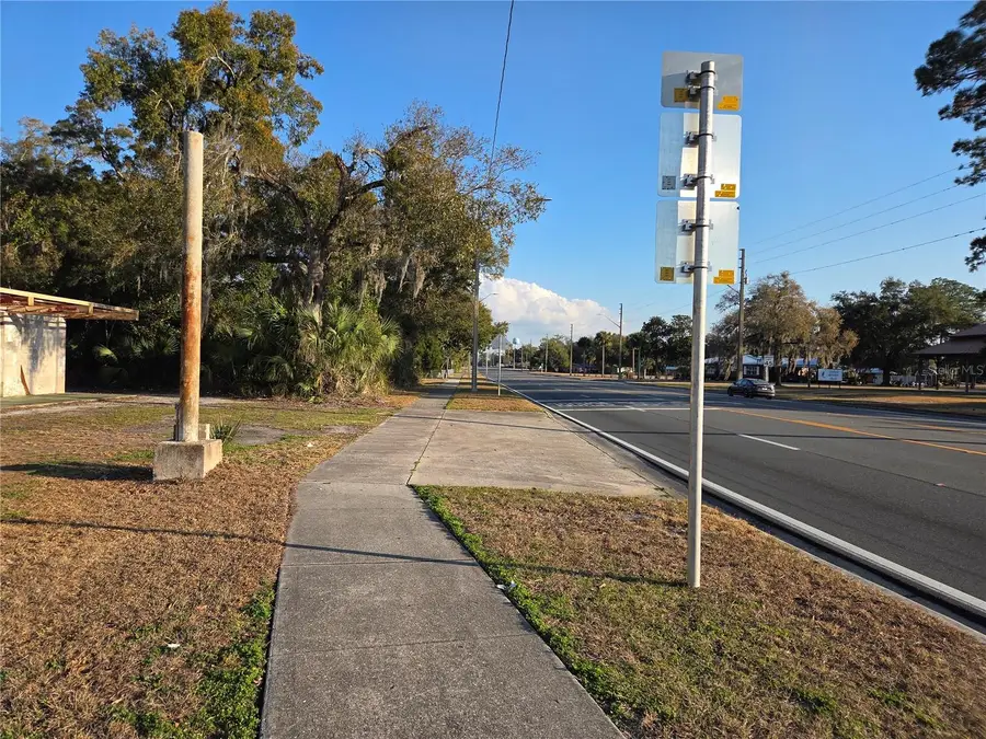 715 N Young Boulevard, Chiefland, FL 32626 - #2