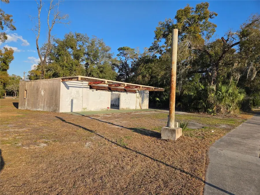 715 N Young Boulevard, Chiefland, FL 32626 - #3