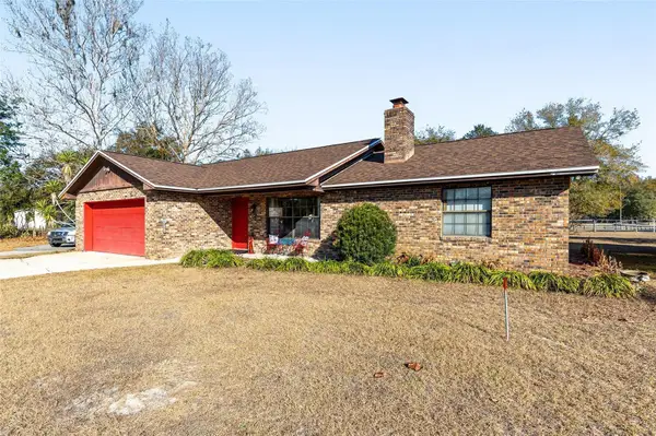 825 NE 165th Street, CITRA, FL 32113