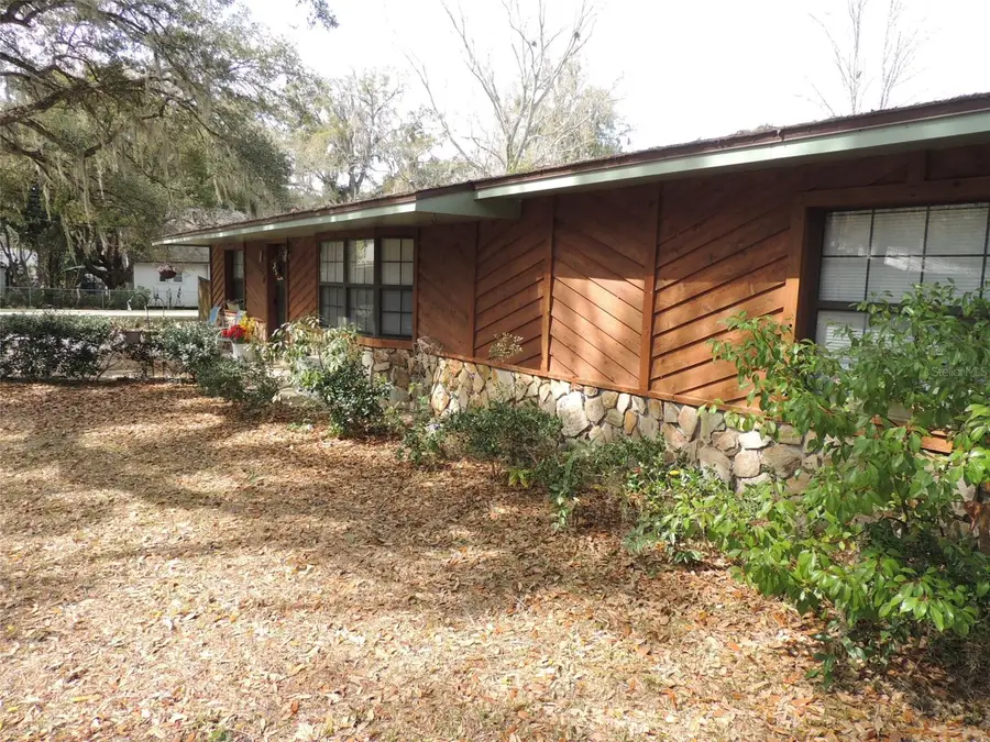 312 NE 2nd Avenue, Williston, FL 32696 - #3