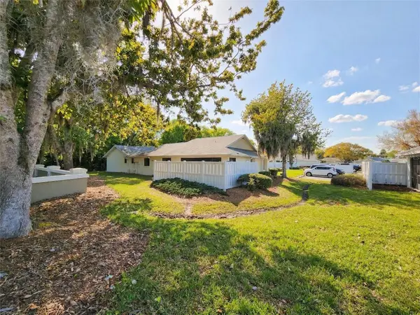 20 Lake Forest Court, PALM COAST, FL 32137