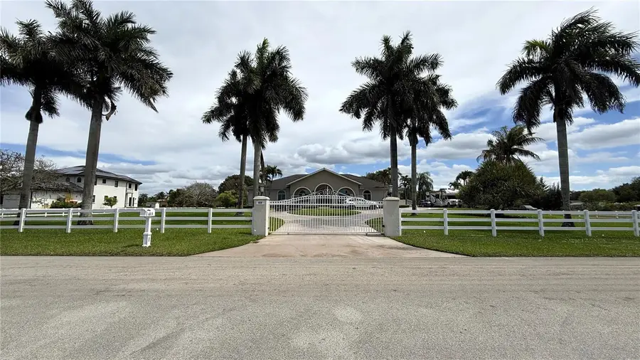 4810 SW 198 Terrace, Southwest Ranches, FL 33332 - #3