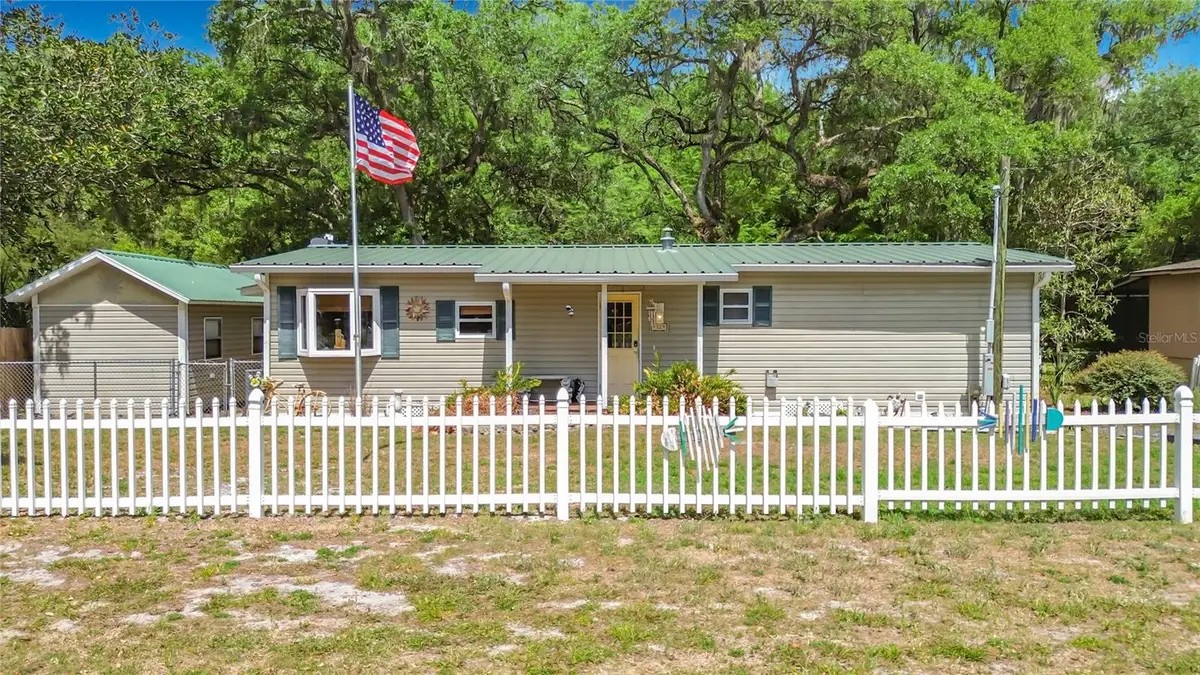 4129 E Riverside Drive, Dunnellon, FL 34434 - #1