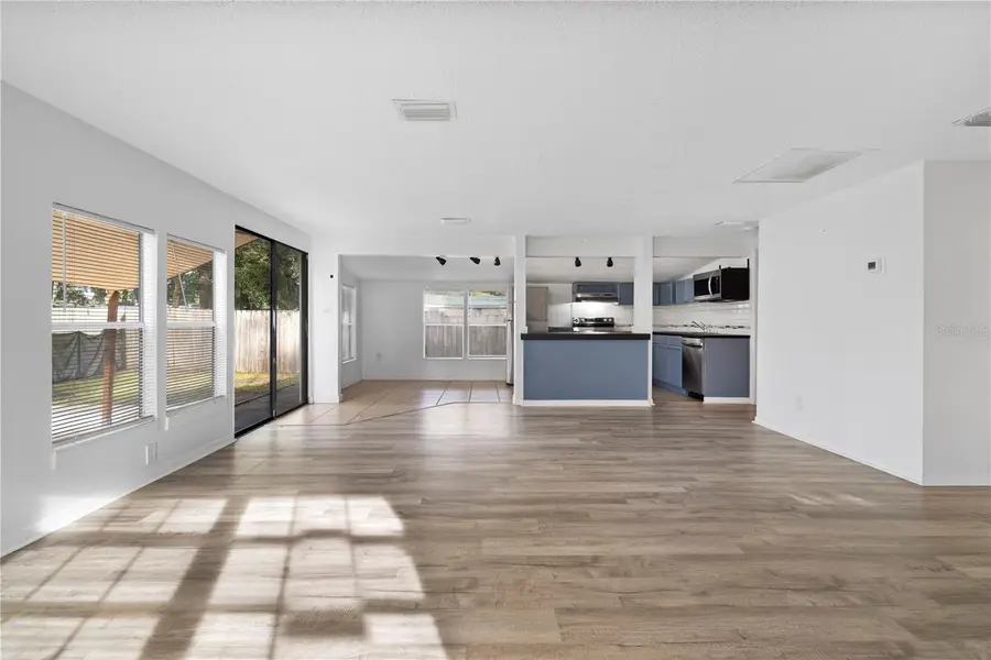 3411 NE 52nd Avenue, Silver Springs, FL 34488 - #3