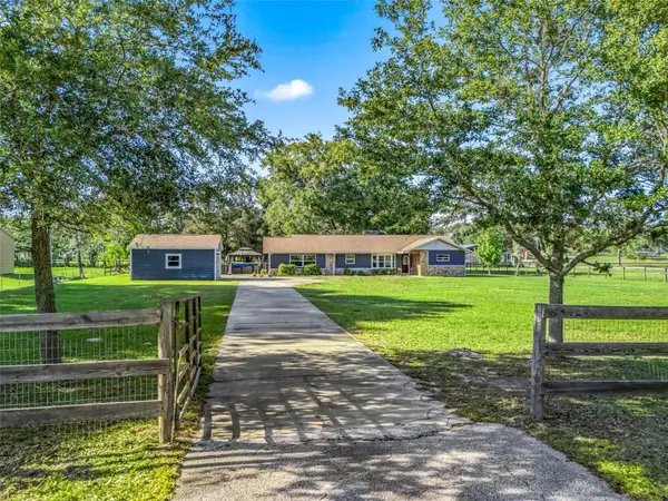 2405 SE 157th Lane Road, SUMMERFIELD, FL 34491