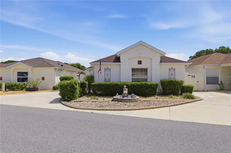 511 Alameda Avenue, Lady Lake, FL 32159 - #2