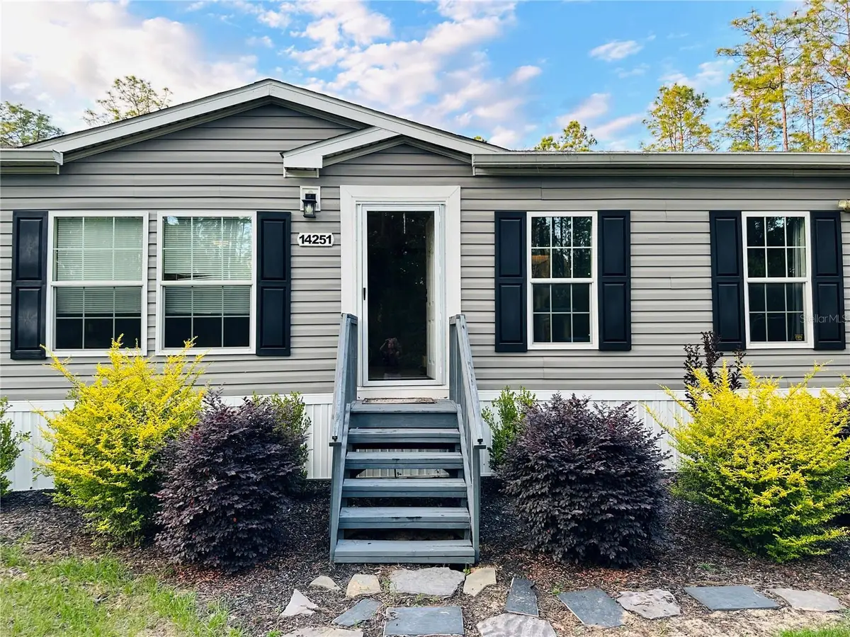 14251 SE 21st Place, Morriston, FL 32668 - #1