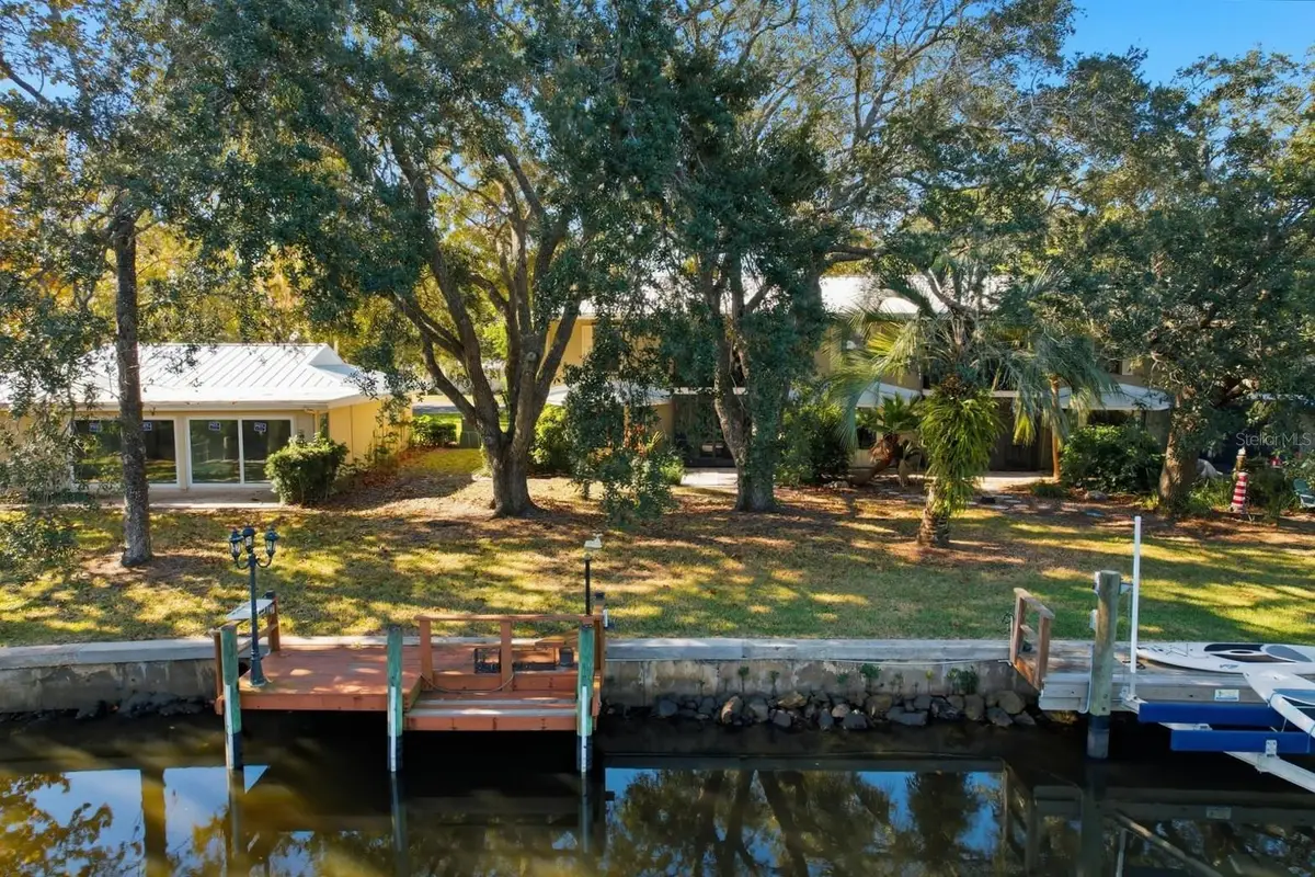 11328 W Bayshore Drive, Crystal River, FL 34429 - #1