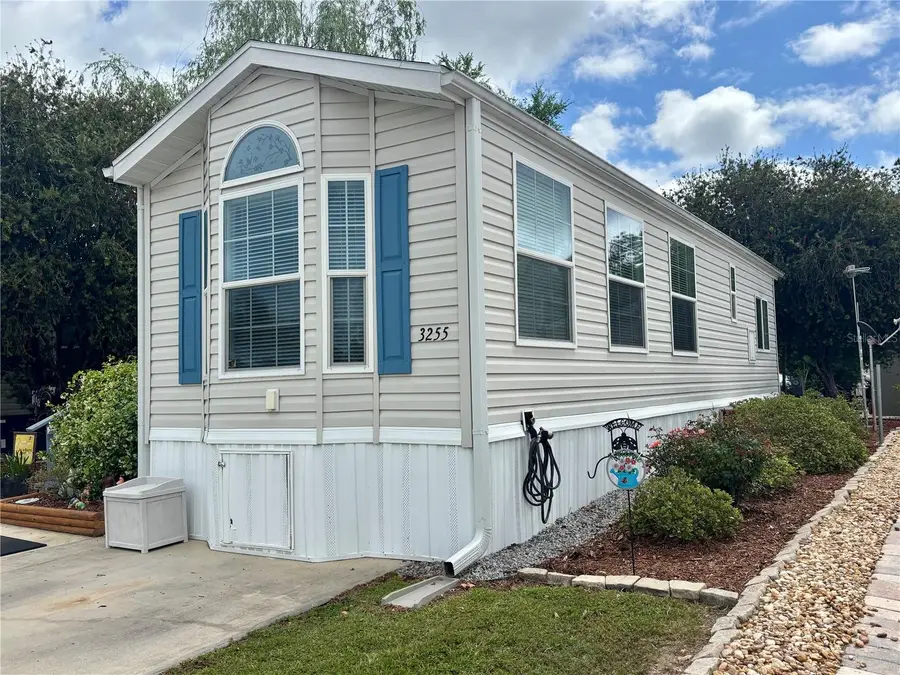 3255 NE 104th Avenue, Silver Springs, FL 34488 - #3