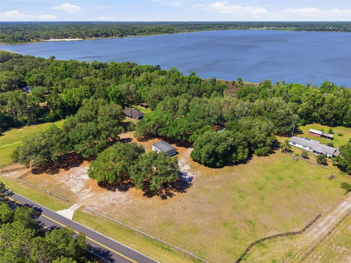 3980 SE 183rd Avenue Road, Ocklawaha, FL 32179 - #1