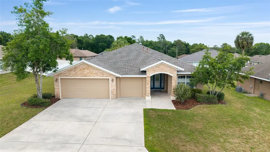 915 SE 69th Avenue, Ocala, FL 34472 - #2