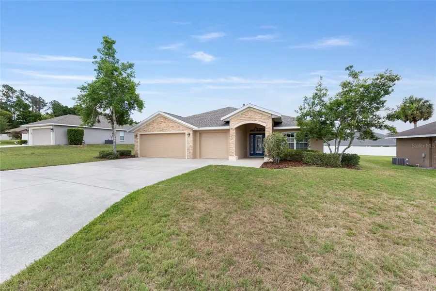 915 SE 69th Avenue, Ocala, FL 34472 - #3