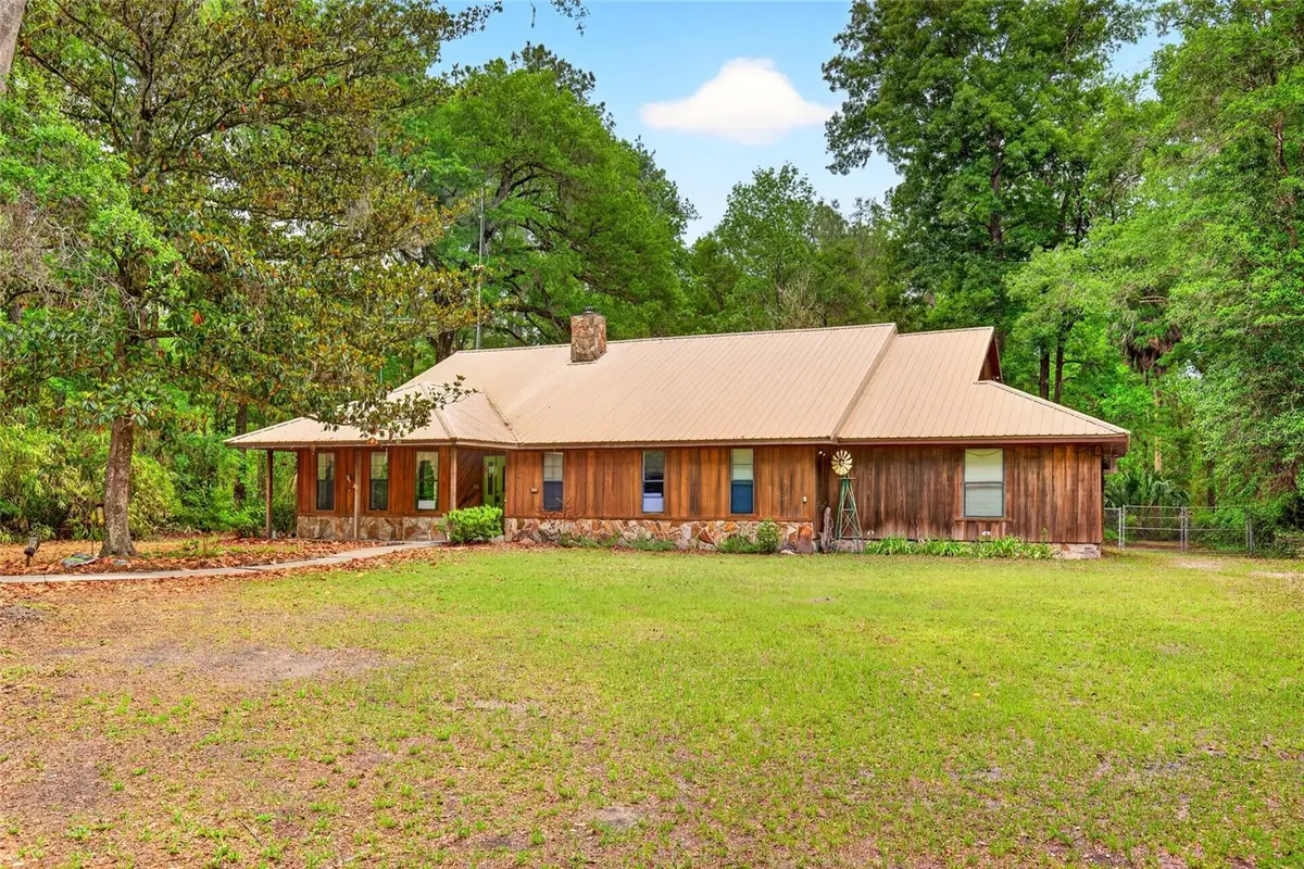 16555 N Highway 329, Reddick, FL 32686 - #1