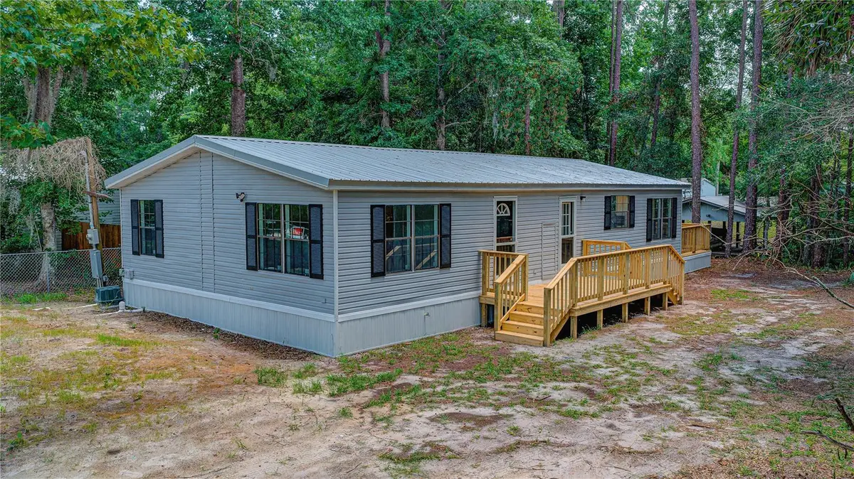 118 Waterway Drive, Satsuma, FL 32189 - #1